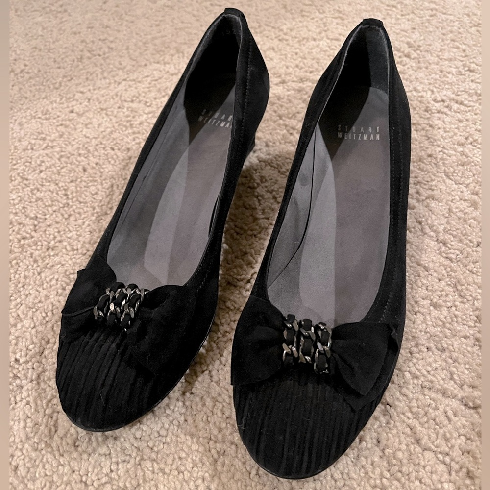 Stuart Weizmann suede low wedges